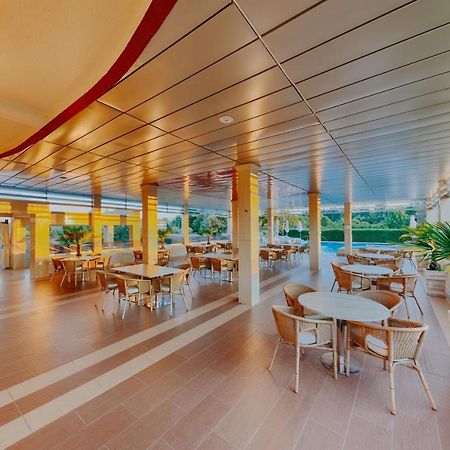 Hotel Lion Ulcinj Buitenkant foto