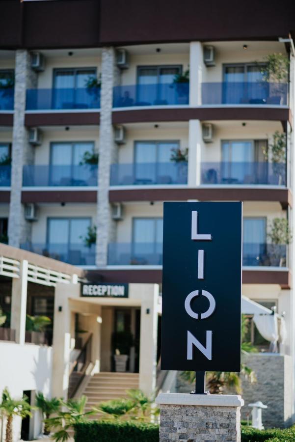 Hotel Lion Ulcinj Buitenkant foto