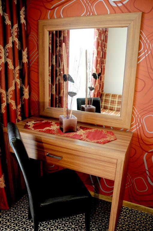 Hotel Lion Ulcinj Buitenkant foto